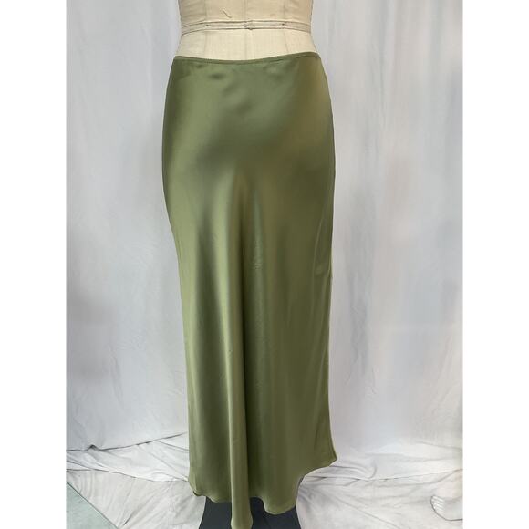 Reformation 'Layla' Green Silk Skirt Size 6 - Picture 2 of 4